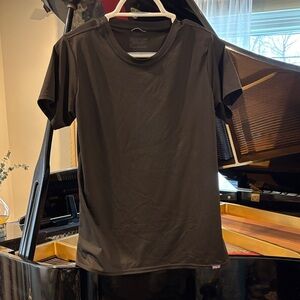 Patagonia men’s Capilene Cool Daily shirt Black Short Sleeve Tee